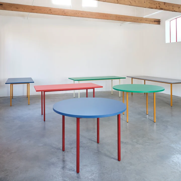 Two-Colour Table de salle à manger de HAY en version ronde