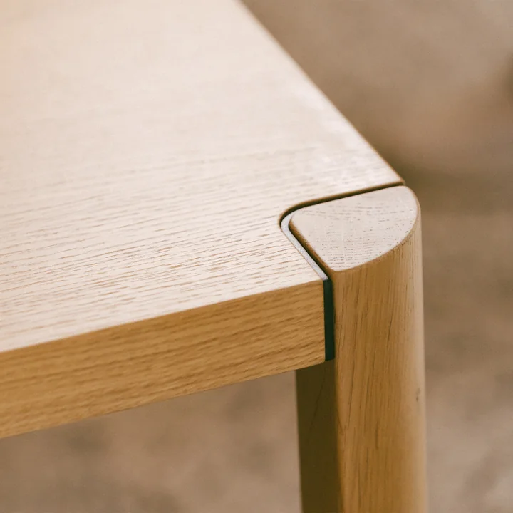 Table à manger en bois massif de Thonet