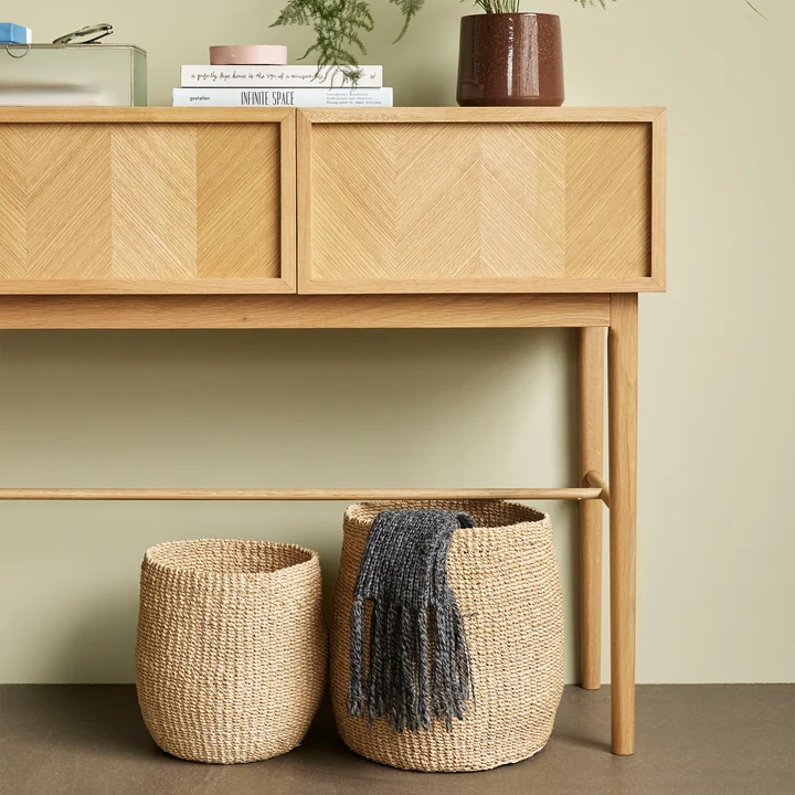 Table console intemporelle en chêne