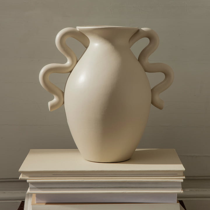 Verso Vase à fleurs de Ferm Living dans la couleur cream