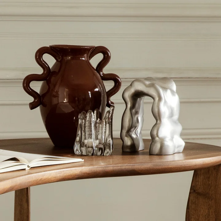 Sculpture et serre-livres Morf de Ferm Living en finition aluminium brossé