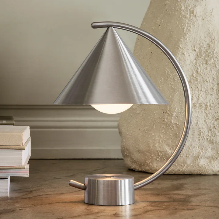 Ferm Living - Meridian Lampe de table LED rechargeable, acier brossé