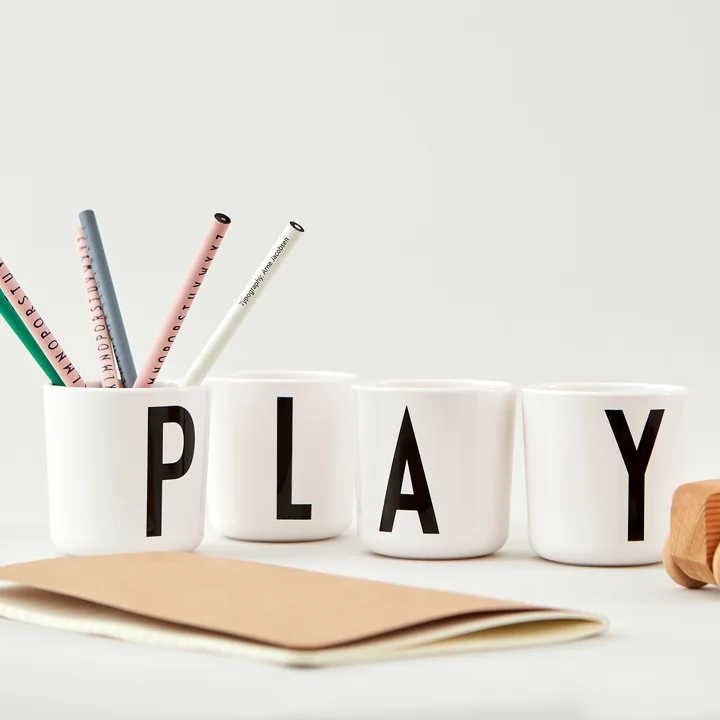 AJ Ecozen Mug de Design Letters