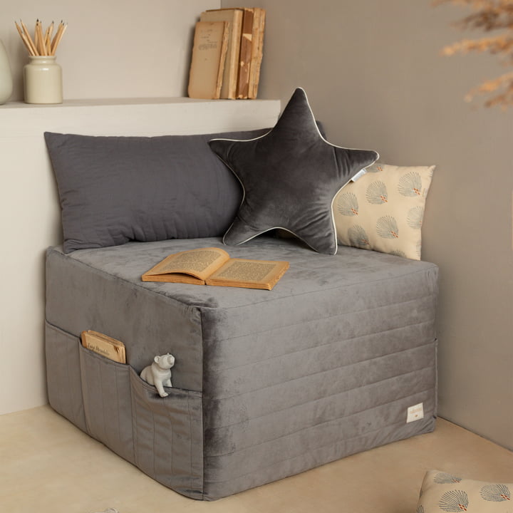 Sleepover Matelas et tabouret pliants de Nobodinoz en gris ardoise