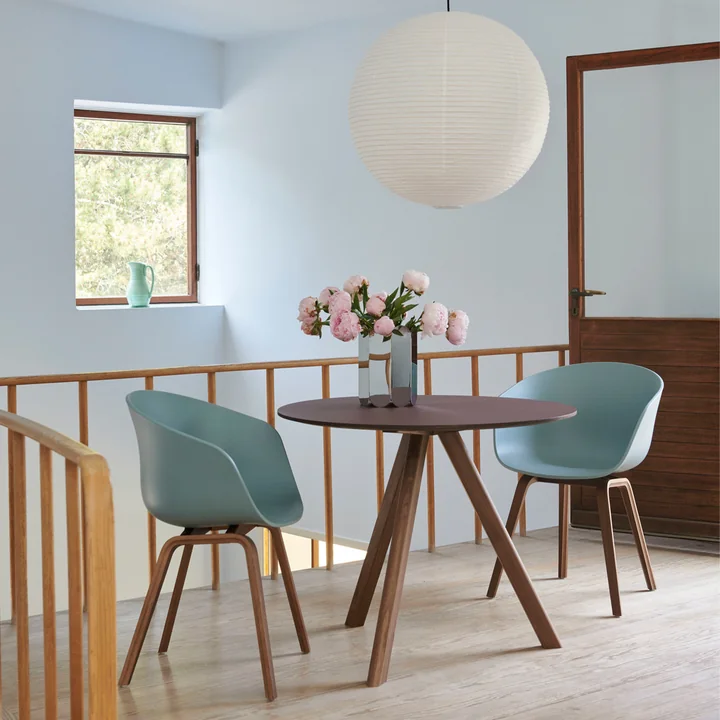 About A Chair AAC 22 de HAY