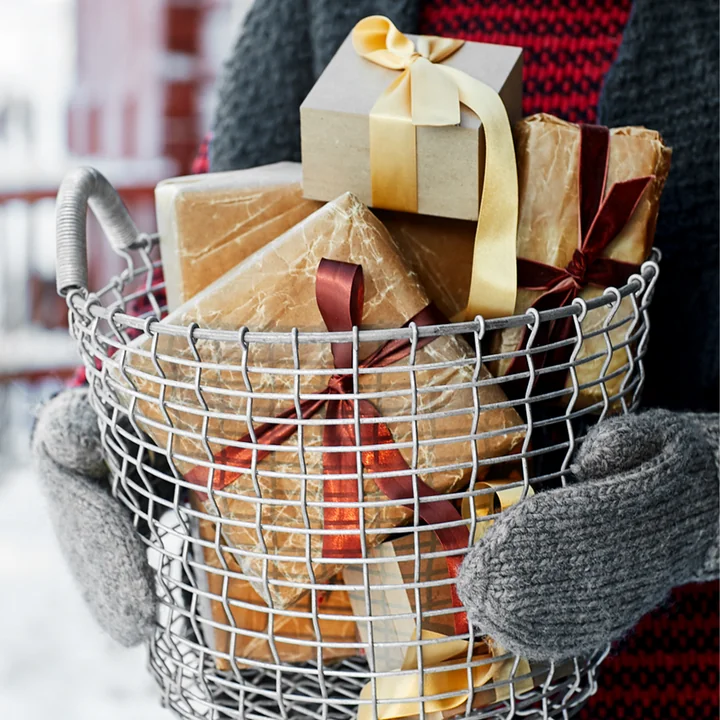 Bin 16 de Korbo avec des cadeaux