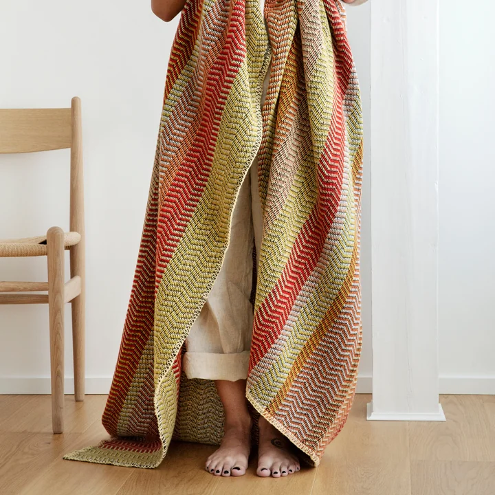 Fri Couverture de Røros Tweed en summer red