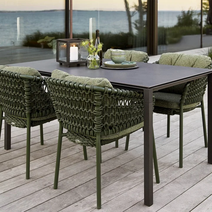 Ocean Chaise avec accoudoirs de Cane-line