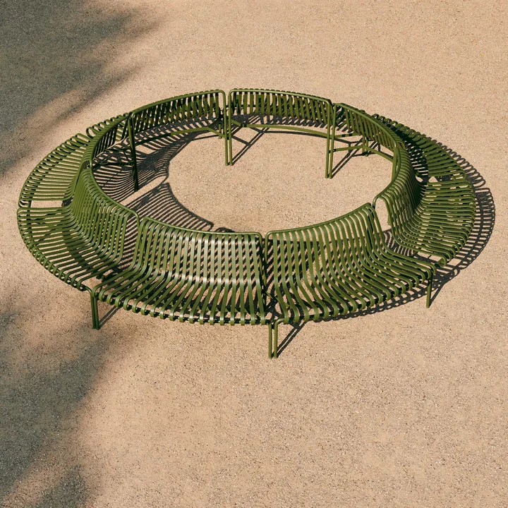 Palissade Park Dining Bench Out / Out de HAY dans la couleur olive