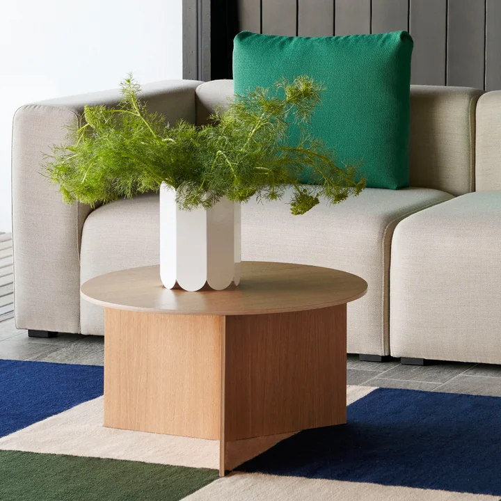 Le site Slit Table Round de HAY