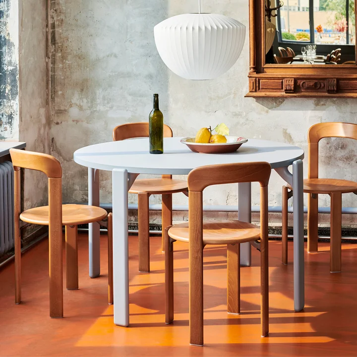 Rey Table de salle à manger, Ø 128,5 cm, slate blue / stratifié gris clair de HAY