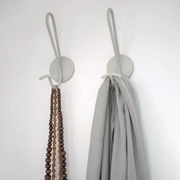 Acrobate Patère, gris argile de Fermob