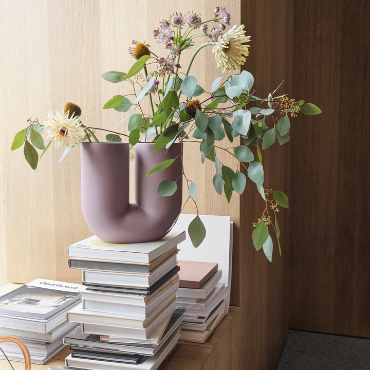 Kink Vase de Muuto en lilas