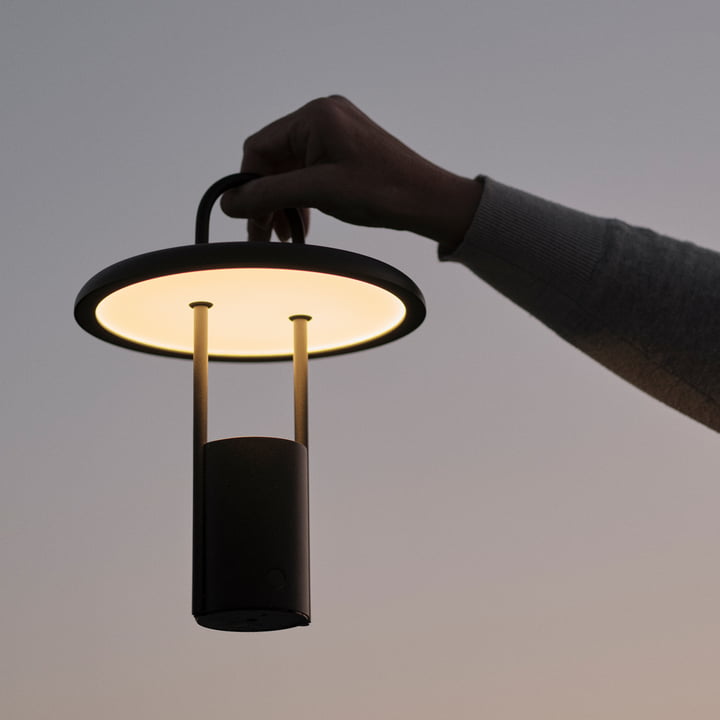 Pier Lampe LED à accu en noir de Stelton