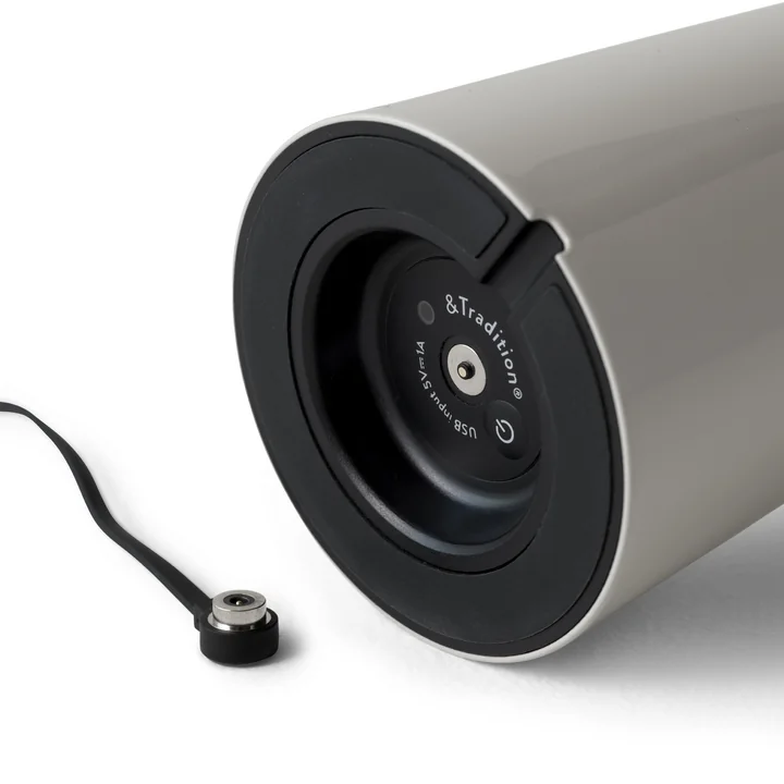 Caret MF1 Lampe à accu, silk grey de & Tradition