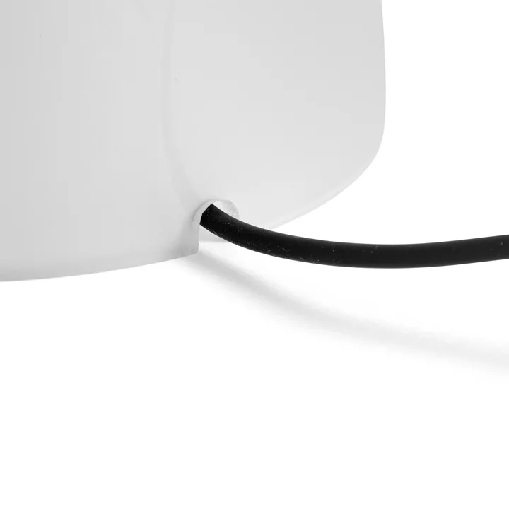 Pao lampe de table en verre de HAY dans la couleur blanche