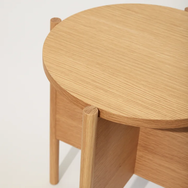Heritage Table d'appoint de Hübsch Interior dans la finition chêne naturel