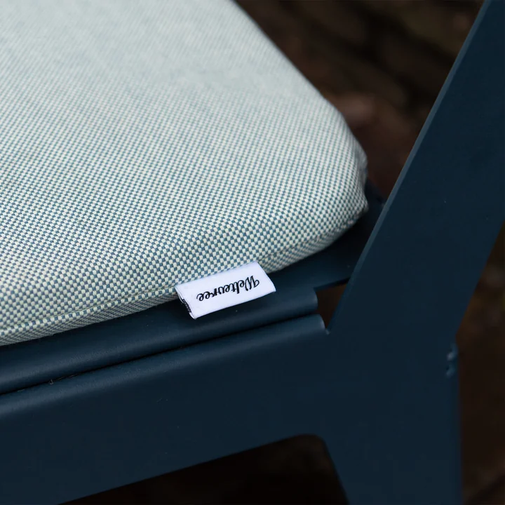 Bended Lounger Outdoor -chaise longue de Welevree dans la couleur grey blue