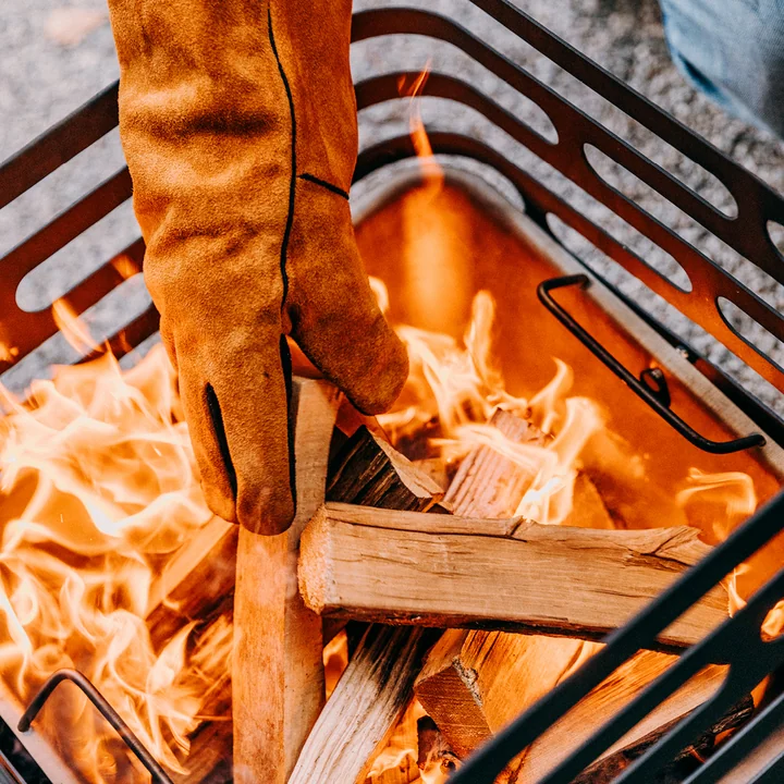 Cube Corbeille à feu de couleur noire de höfats