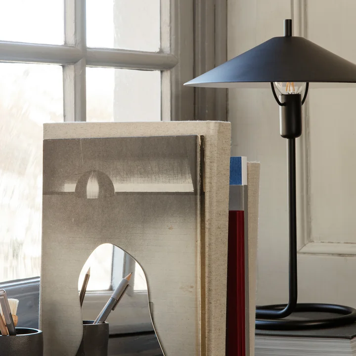 Filo Lampe de table, noir de Ferm Living