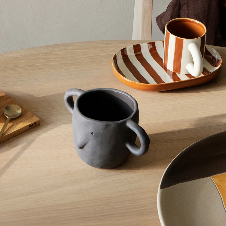 Mus Pot de fleurs, gris foncé de Ferm Living