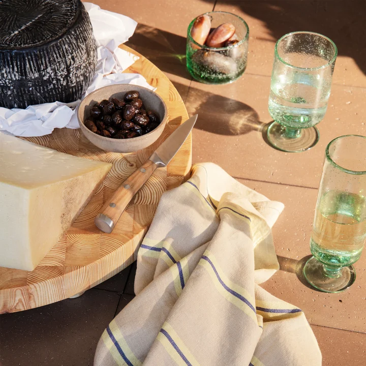 Oli Série de verres de Ferm Living en version claire