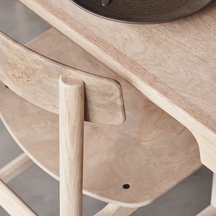 La chaise BM3162 de Mater