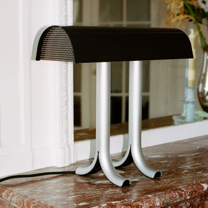 Anagram Lampe de table, noir de HAY