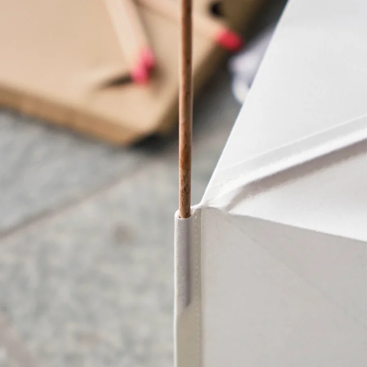 Paper Cube Papier - Lampe de table de HAY