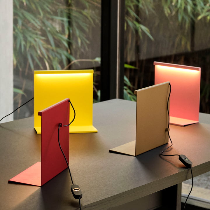 La lampe de table LBM de HAY