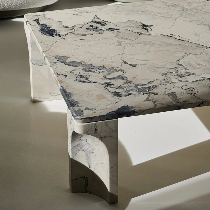 Doric Table basse de Gubi