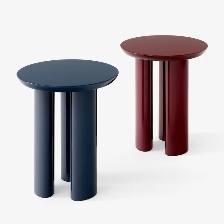 Tung table d'appoint, steel blue et burgundy red de & Tradition