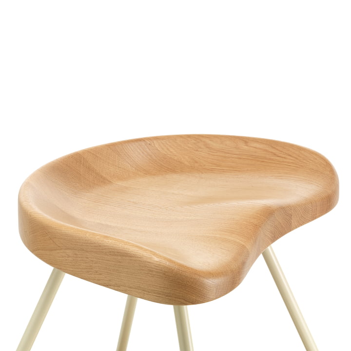 Tabouret 307 Tabouret de Vitra dans la finition chêne naturel