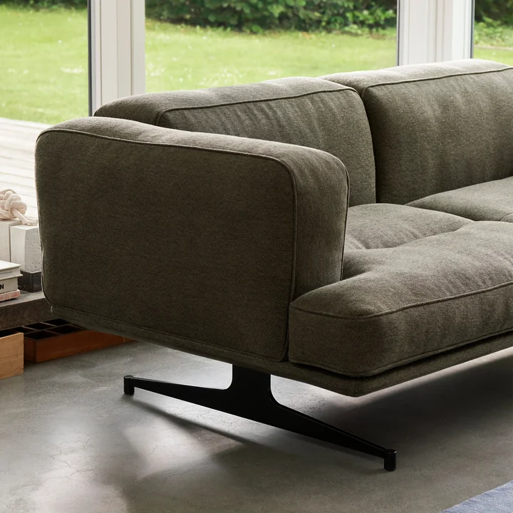 Inland Canapé AV22, 2 places, vert mousse (Clay 014) de & Tradition