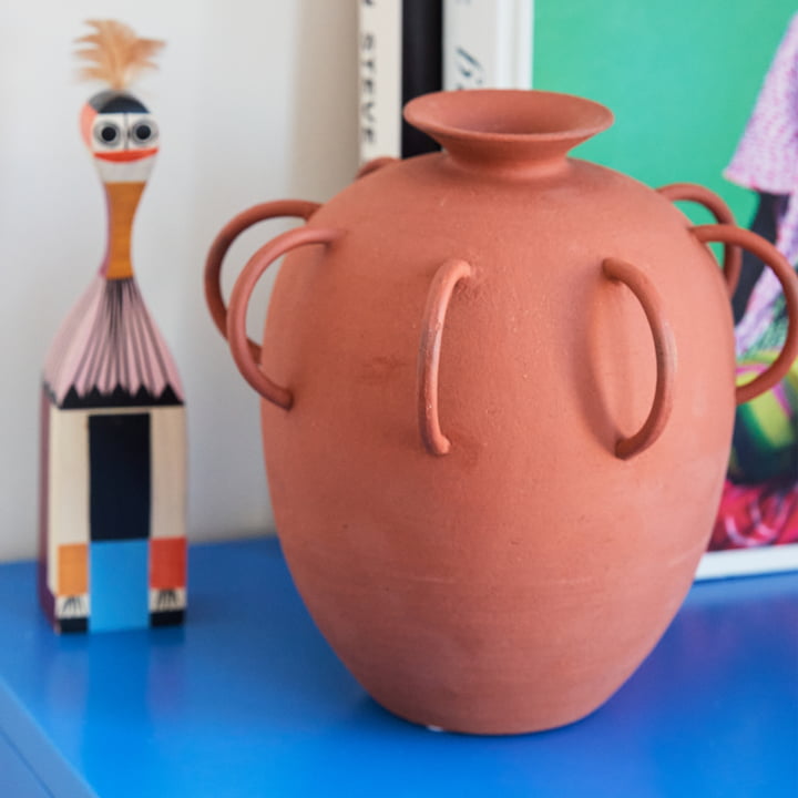 Objects Vase en terre cuite avec anse, natural terracotta de HKliving