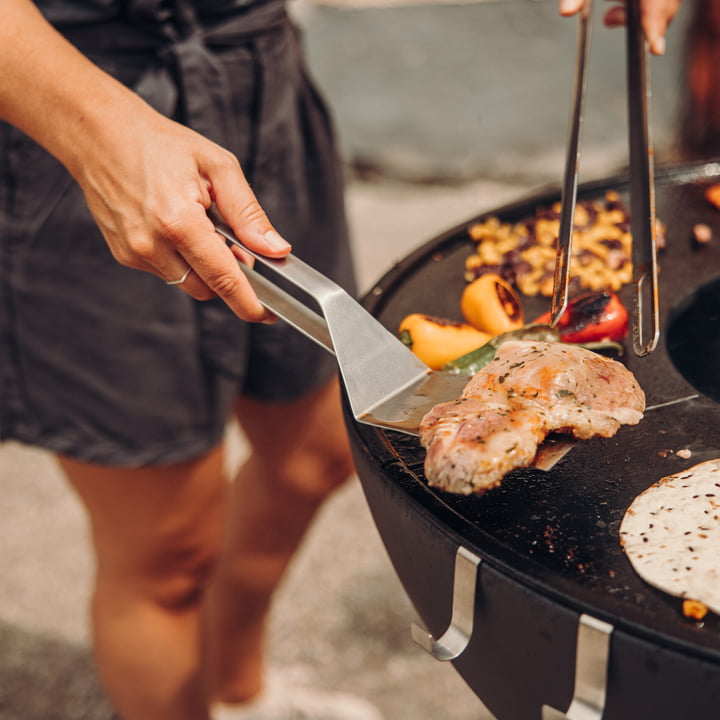 La spatule pour le barbecue de höfats