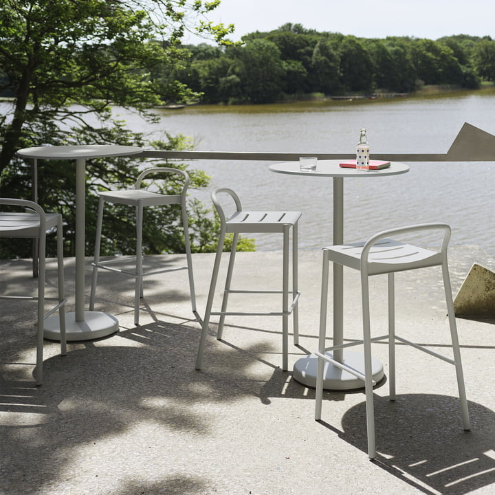 Linear Steel Tabouret de bar Outdoor de Muuto