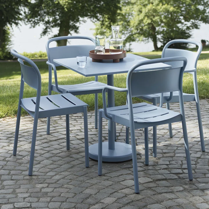 Linear Steel Side Chair Outdoor, bleu clair de Muuto