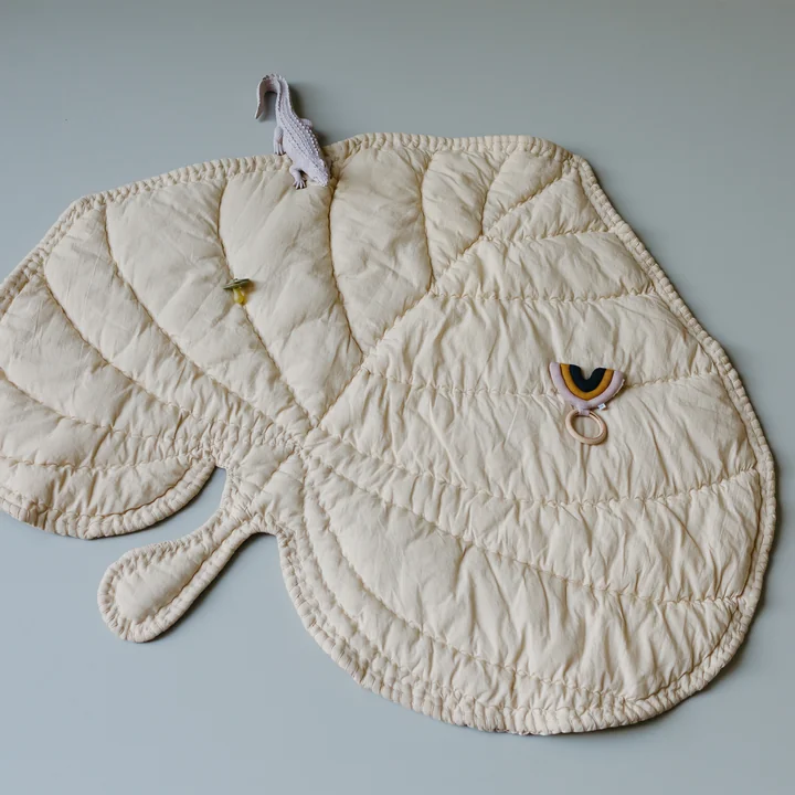 Leaf Tapis de jeu de Nofred dans la couleur sable