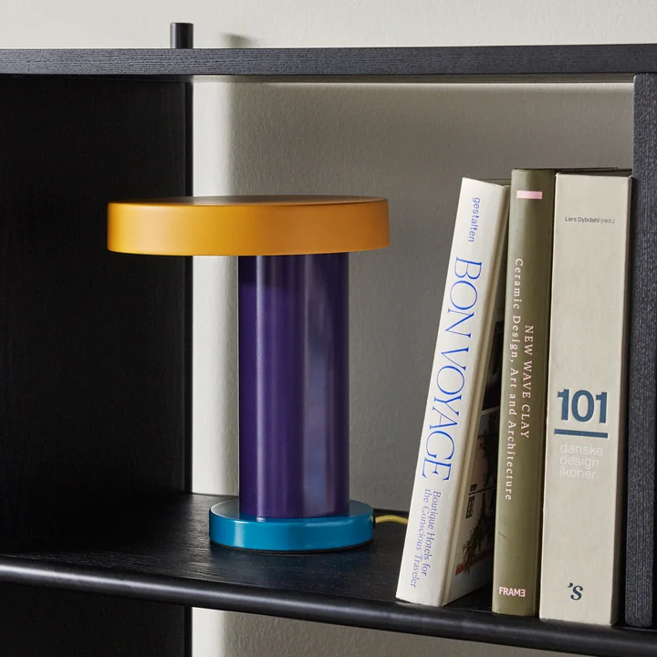Magic Lampe de table LED, lilas / pétrole / orange / jaune de Hübsch Interior