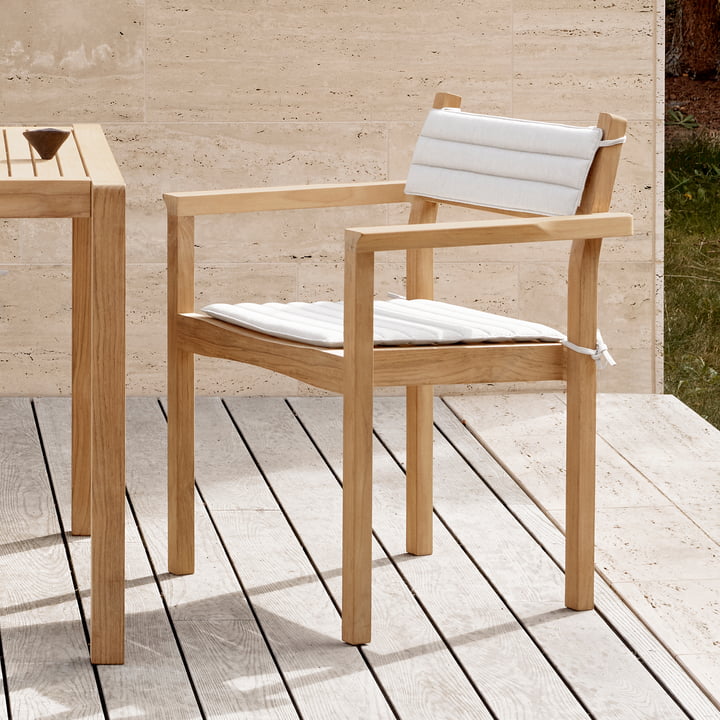 AH502 Chaise de jardin avec accoudoirs, teck non traité de Carl Hansen