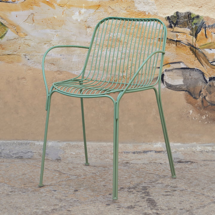 Hiray Chaise avec accoudoirs, vert sauge de Kartell