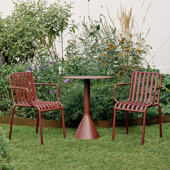 Palissade Chaise avec accoudoirs, iron red de Hay