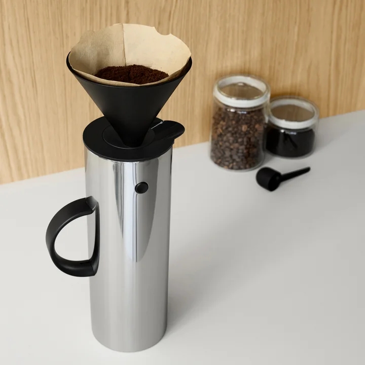 Porte-filtre pour les carafes isolantes de Stelton en couleur noir