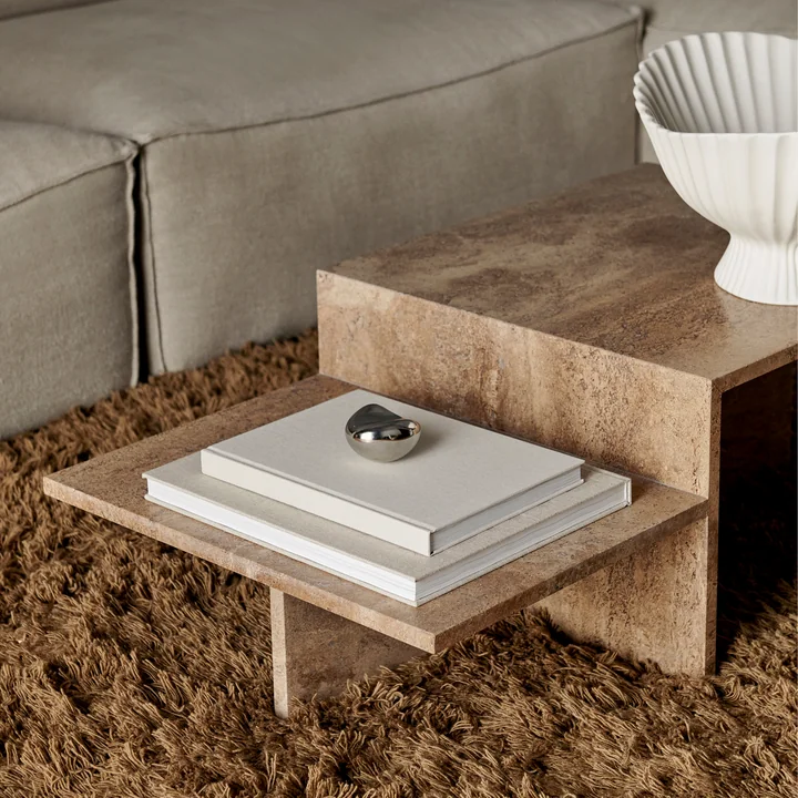 Ferm Living - Distinct Table basse, brun foncé pierre de travertin