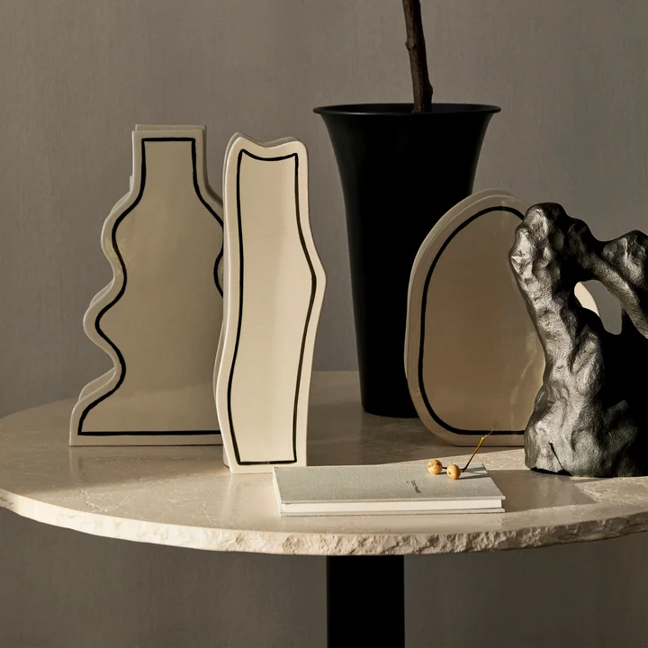 Paste Vases de Ferm Living dans la couleur blanc cassé