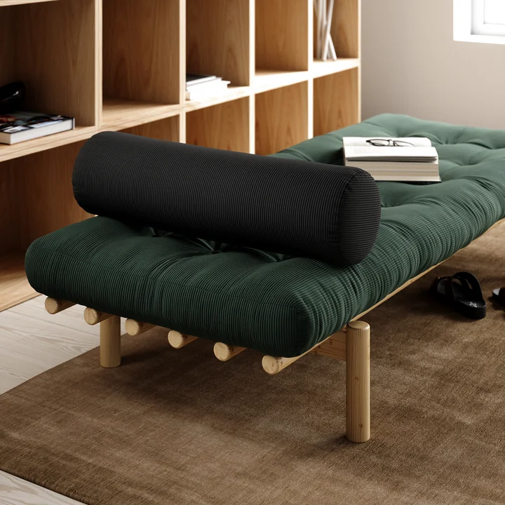 Next Daybed de Karup Design dans la finition pin naturel / seaweed (512)