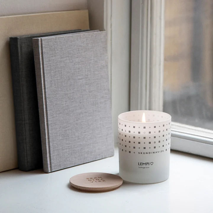 Bougie parfumée avec couvercle de Skandinavisk