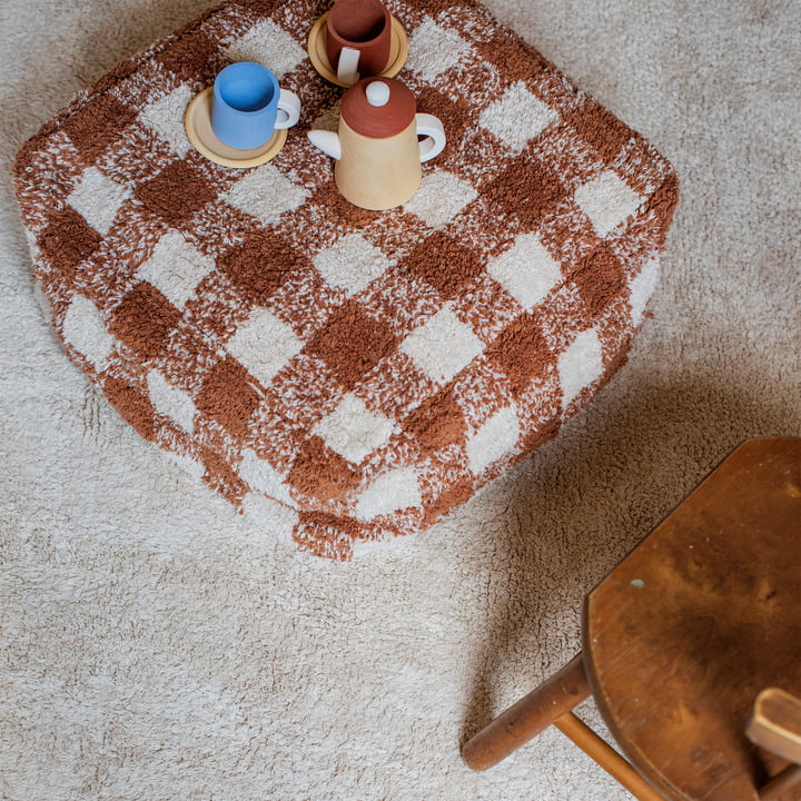 Vichy Pouf, 40 x 40 cm, toffee de Lorena Canals