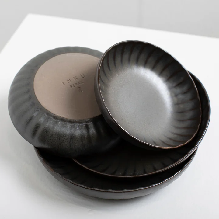 Inku Assiette de Serax de couleur verte